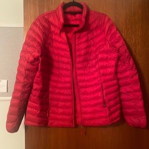 Lightweight puffer jacket